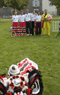Photographie de Jurgen Schadeberg : Equipe de la danse du lion
